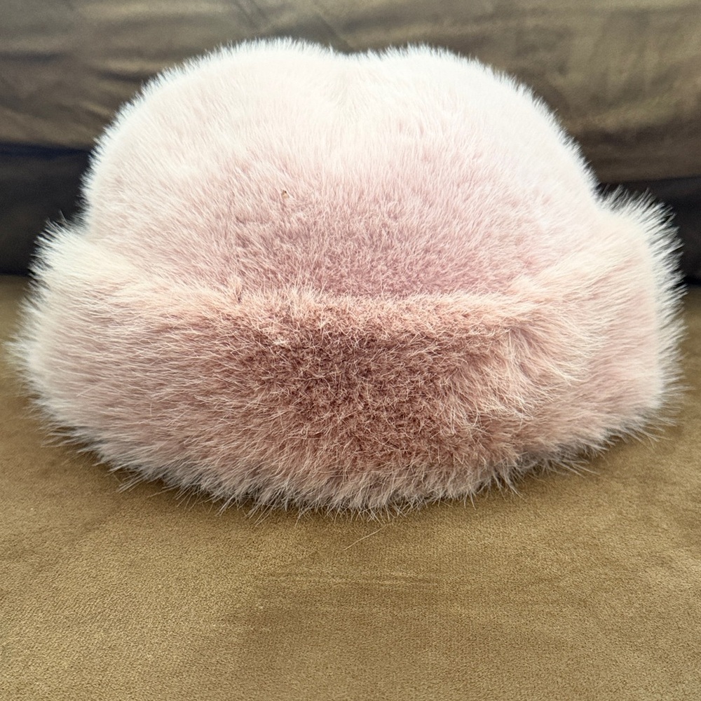 Soft Pink Faux Fur Women's Hat One Size New